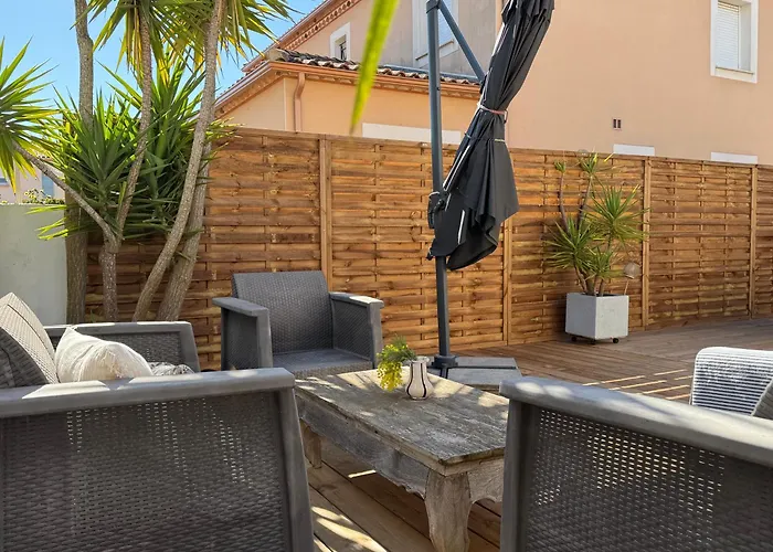 La Voile Avec Piscine 3 *